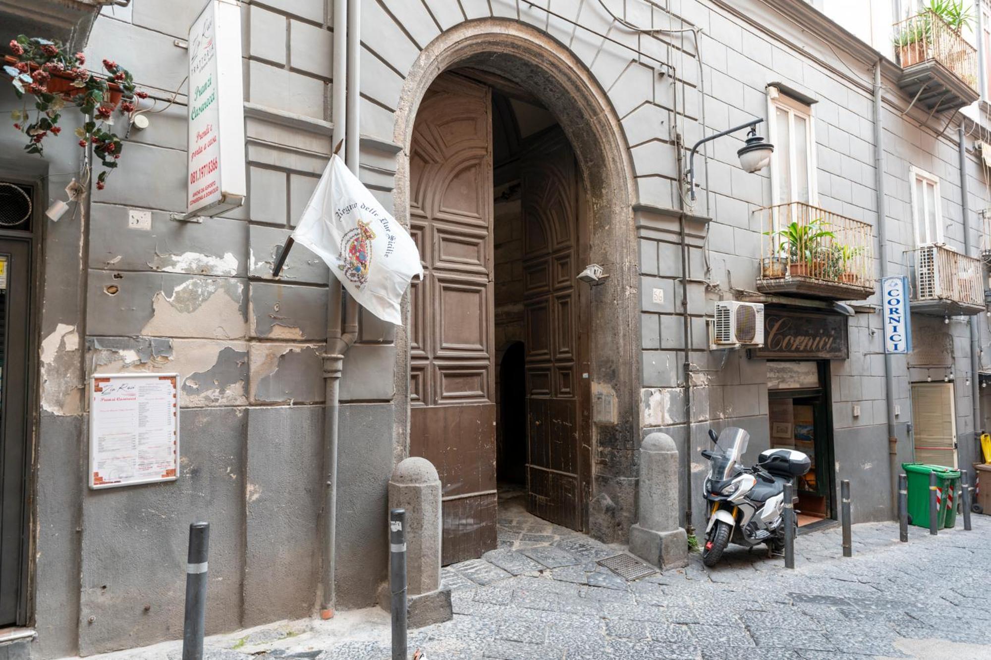 Plebiscito Affittacamere Napoli