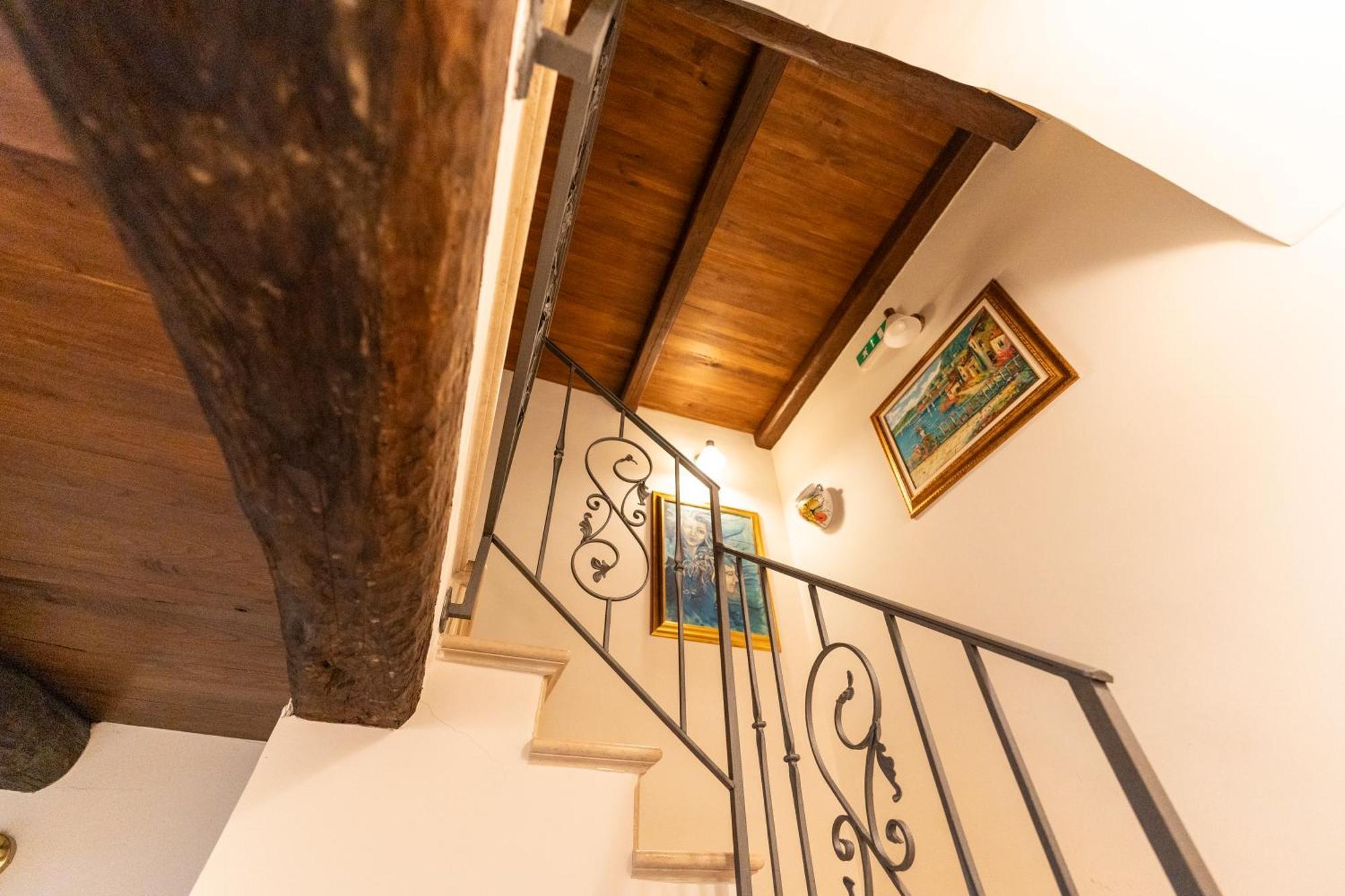 Plebiscito Guest house Naples